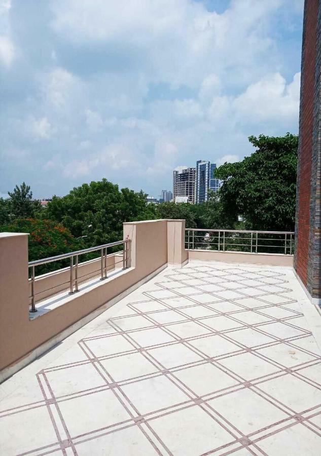 J P Residency Otel Greater Noida Dış mekan fotoğraf