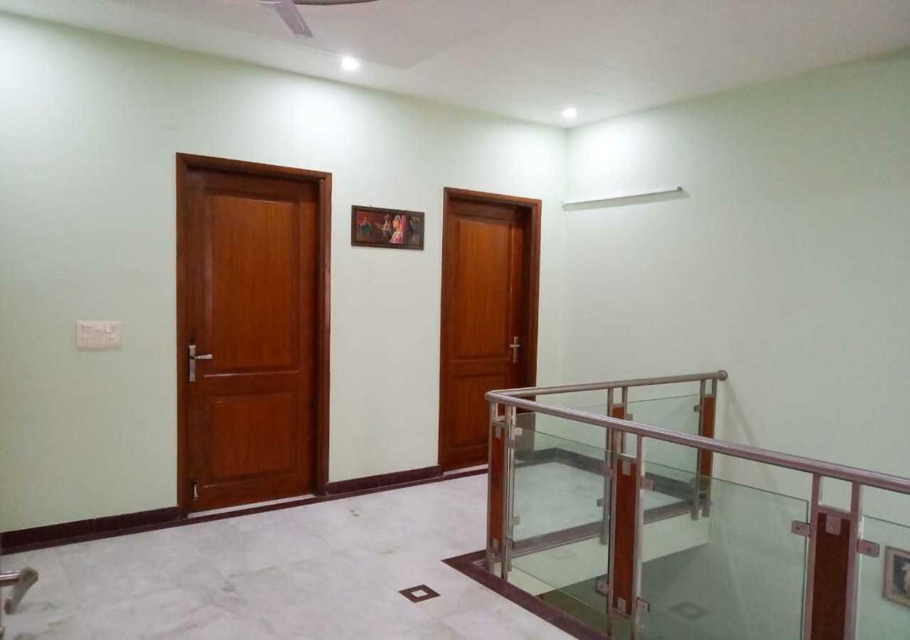 J P Residency Otel Greater Noida Dış mekan fotoğraf