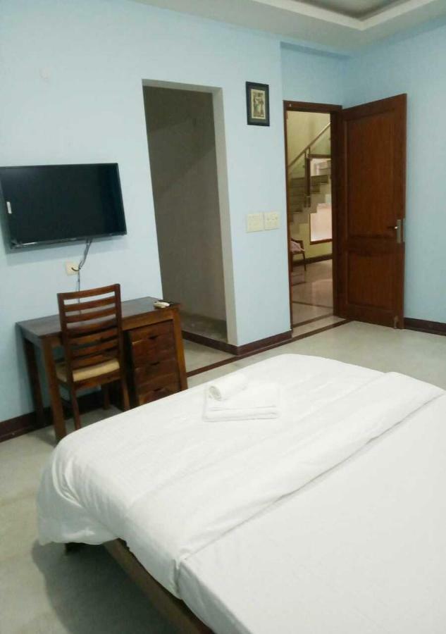 J P Residency Otel Greater Noida Dış mekan fotoğraf